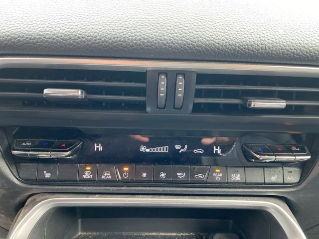 Used 2024 MAZDA CX-90 Plug-In Hybrid w/ Premium Pkg AWD/4WD image 17
