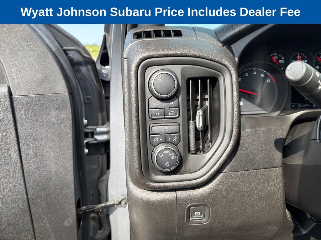 Used 2022 Chevrolet Silverado 1500 Custom AWD/4WD image 23