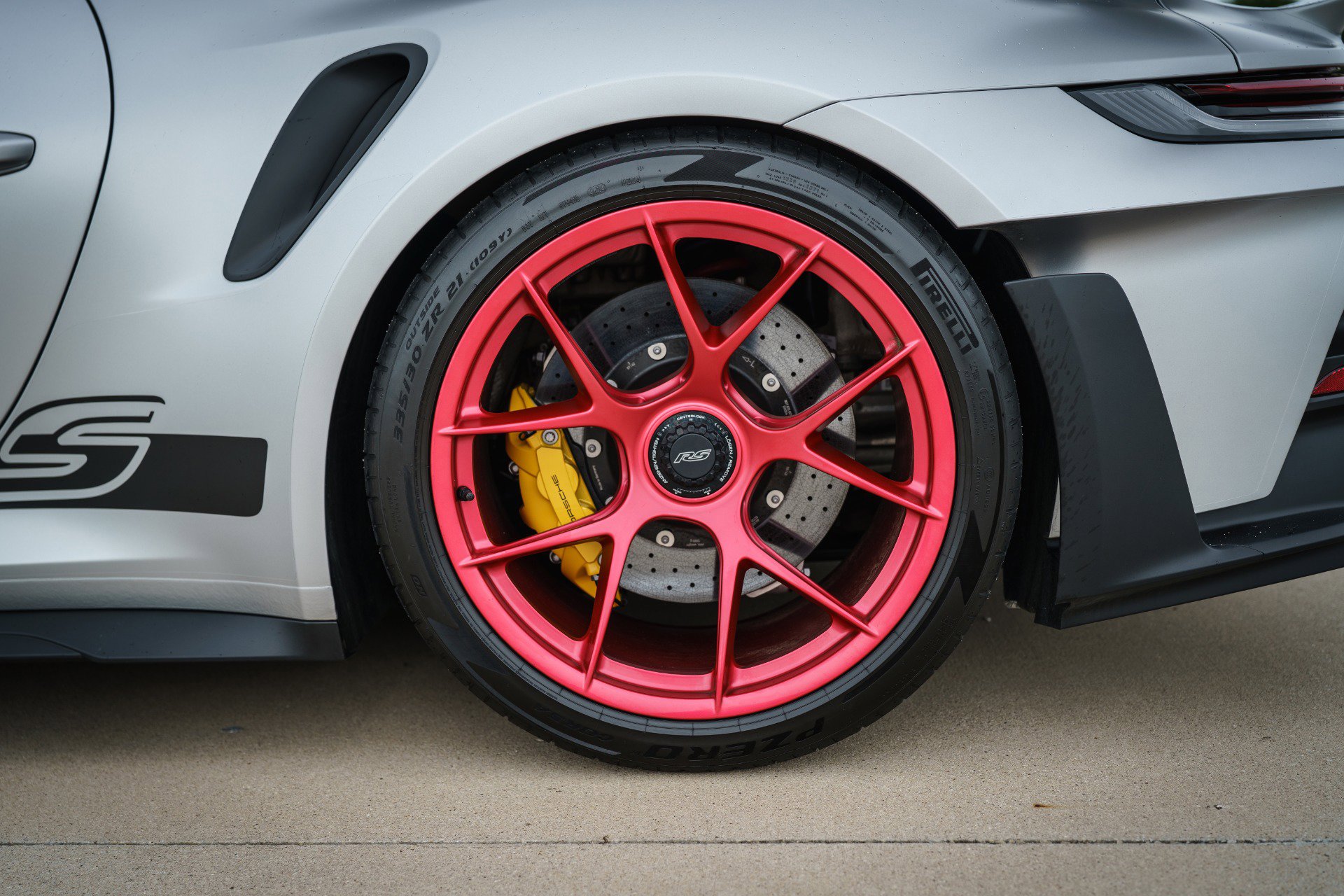 Used 2025 Porsche 911 GT3 RS RWD image 15