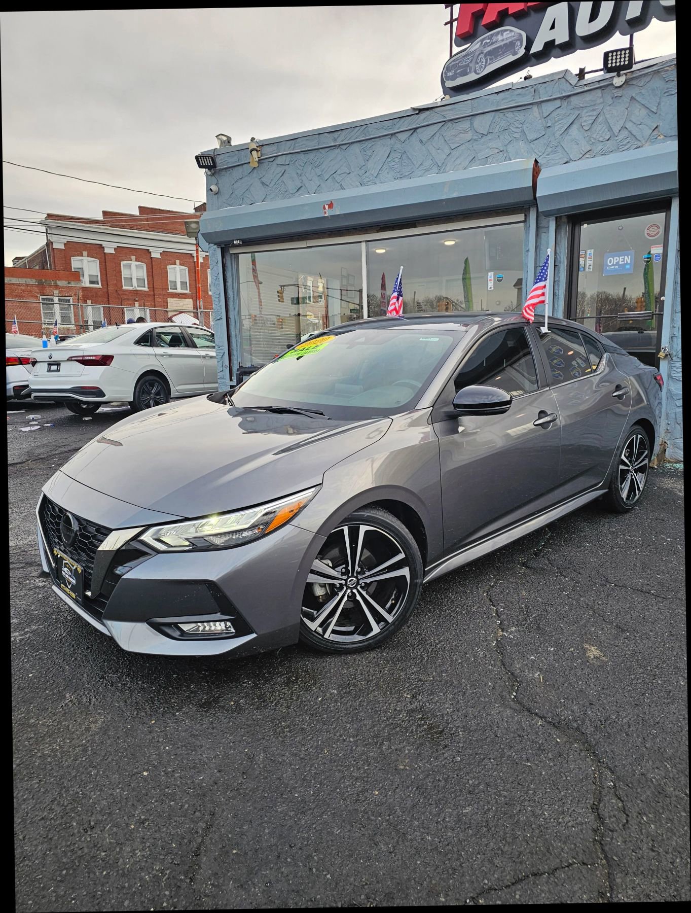Used 2020 Nissan Sentra SR w/ Lighting Package image 4