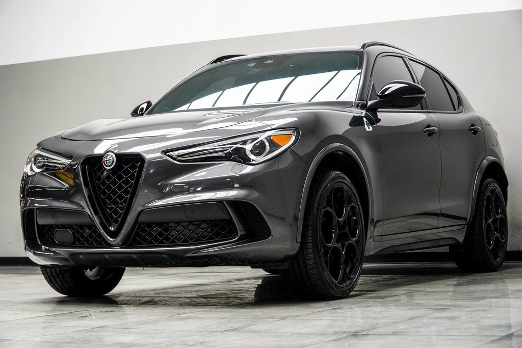 Used 2022 Alfa Romeo Stelvio Quadrifoglio w/ Active Assist Plus Package image 9