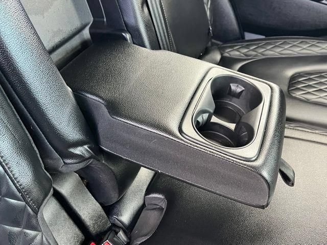 Used 2023 Ford Edge Titanium AWD/4WD image 27