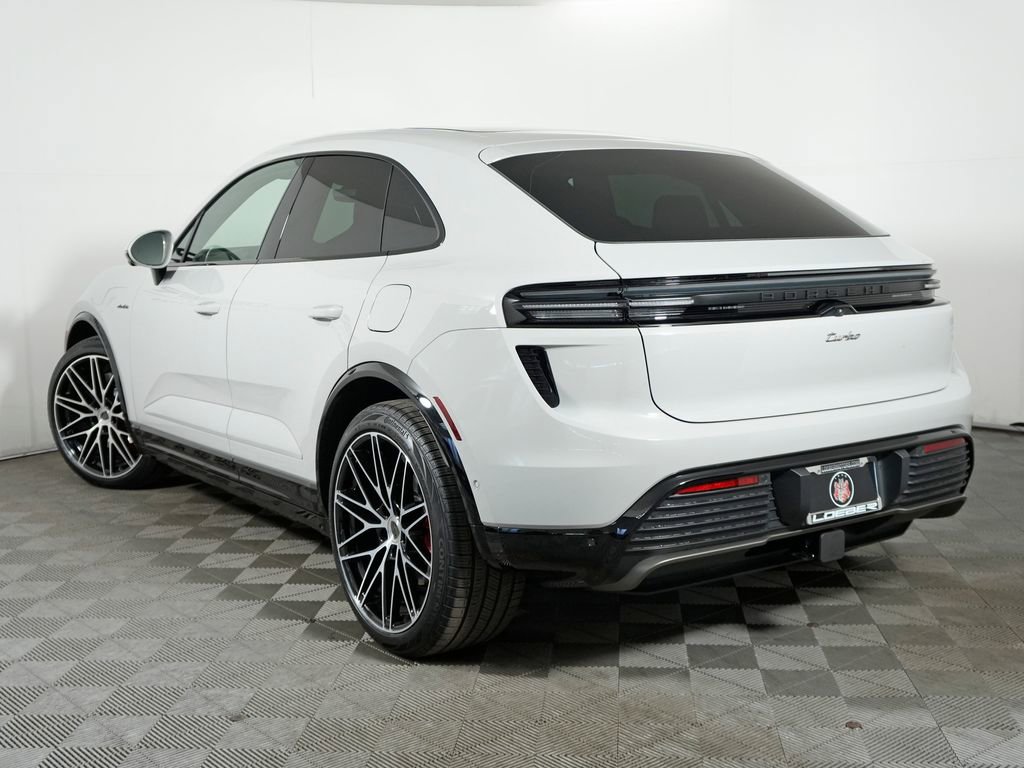 New 2026 Porsche Macan Turbo Electric image 3