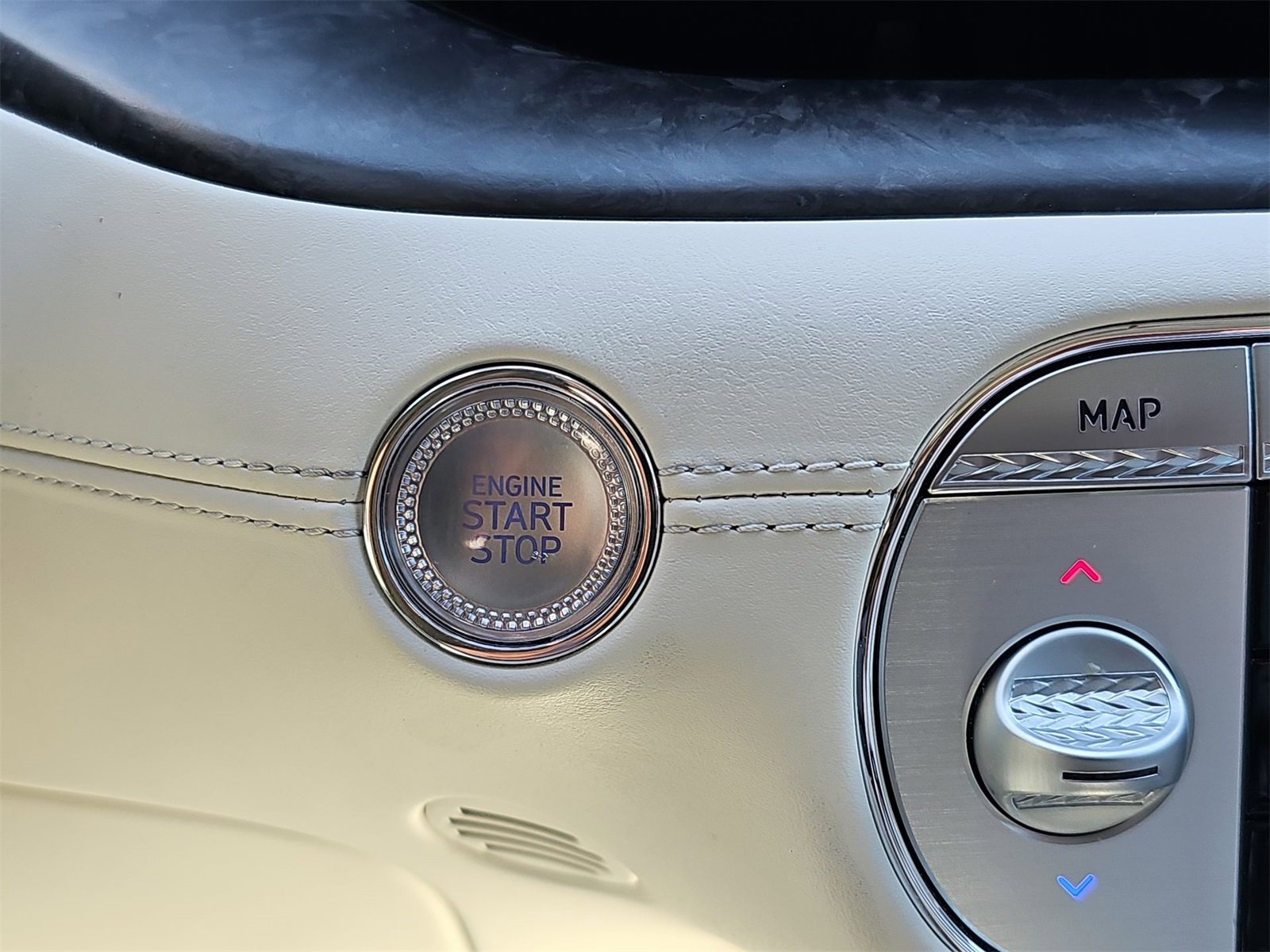 Certified 2023 Genesis G90 3.5T image 26