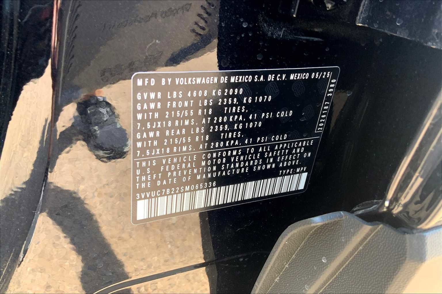 Used 2025 Volkswagen Taos SE AWD/4WD image 22