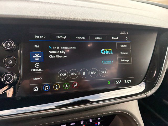Used 2023 Buick Envision Avenir AWD/4WD image 30