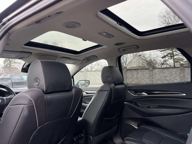 Used 2020 Buick Enclave Avenir image 18