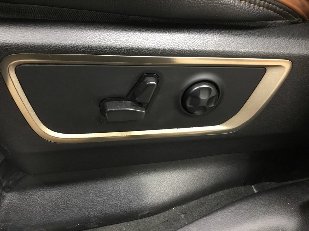 Used 2022 RAM 1500 Longhorn AWD/4WD image 5