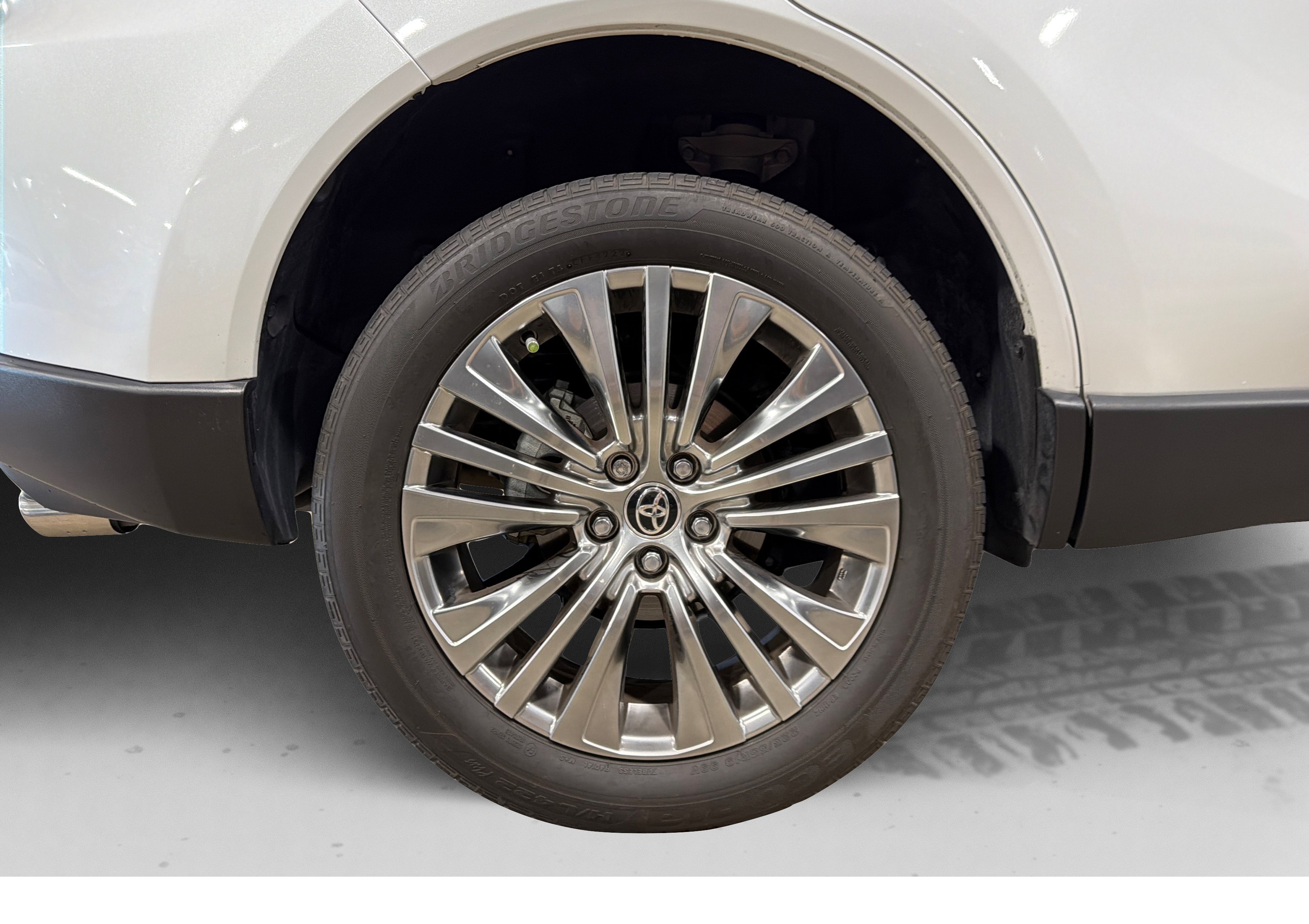 Used 2023 Toyota Venza Limited AWD/4WD image 48