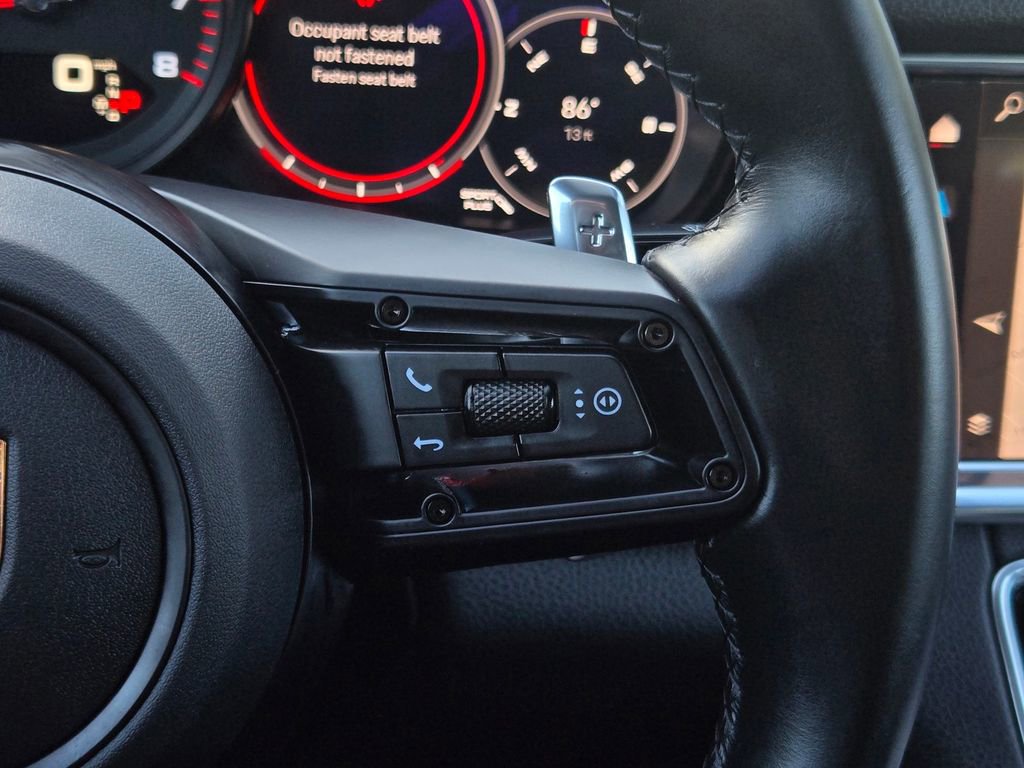 Used 2022 Porsche Panamera Platinum Edition image 35