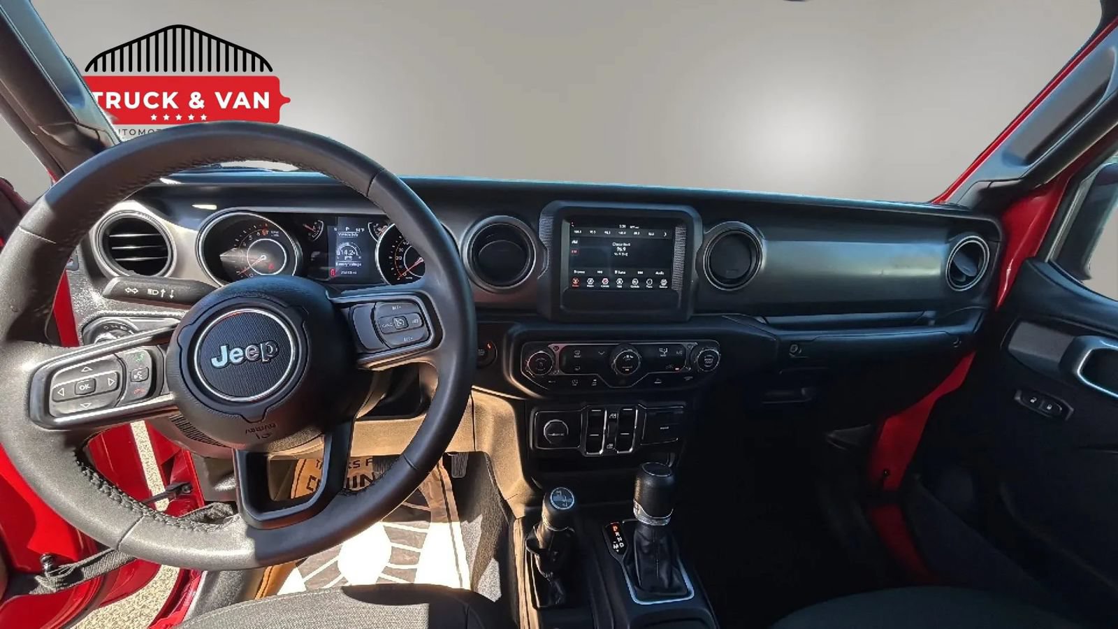 Used 2023 Jeep Gladiator Sport AWD/4WD image 11