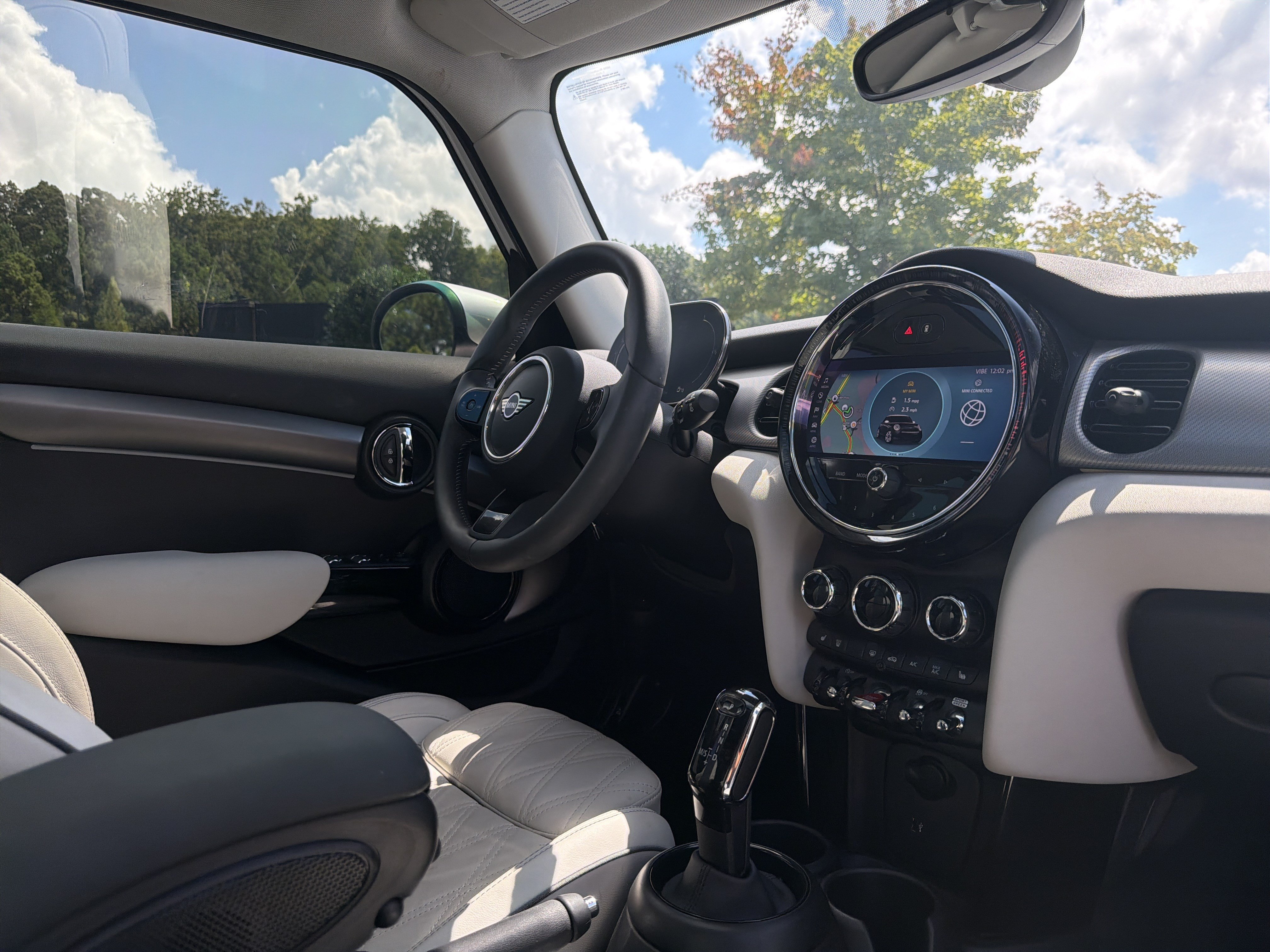 Used 2024 MINI Cooper S w/ Signature Upholstery Package FWD image 6