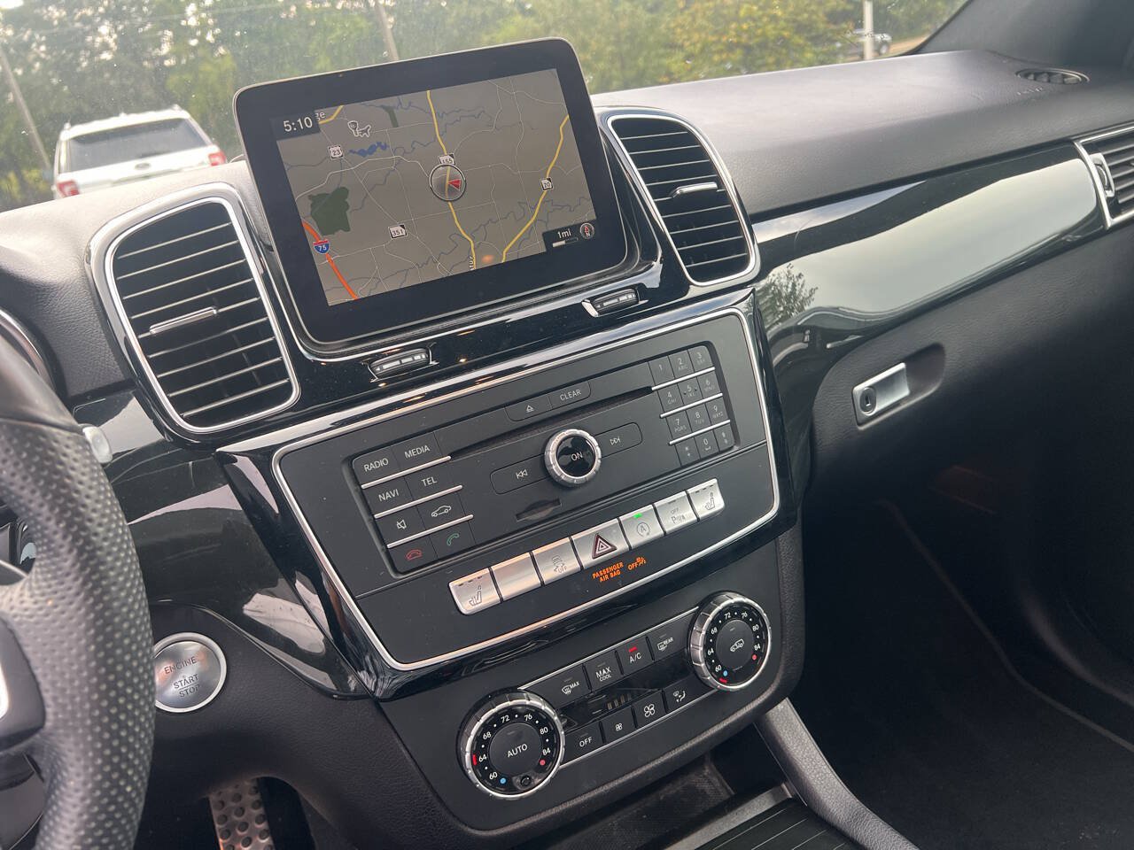Used 2019 Mercedes-Benz GLE 400 4MATIC image 21