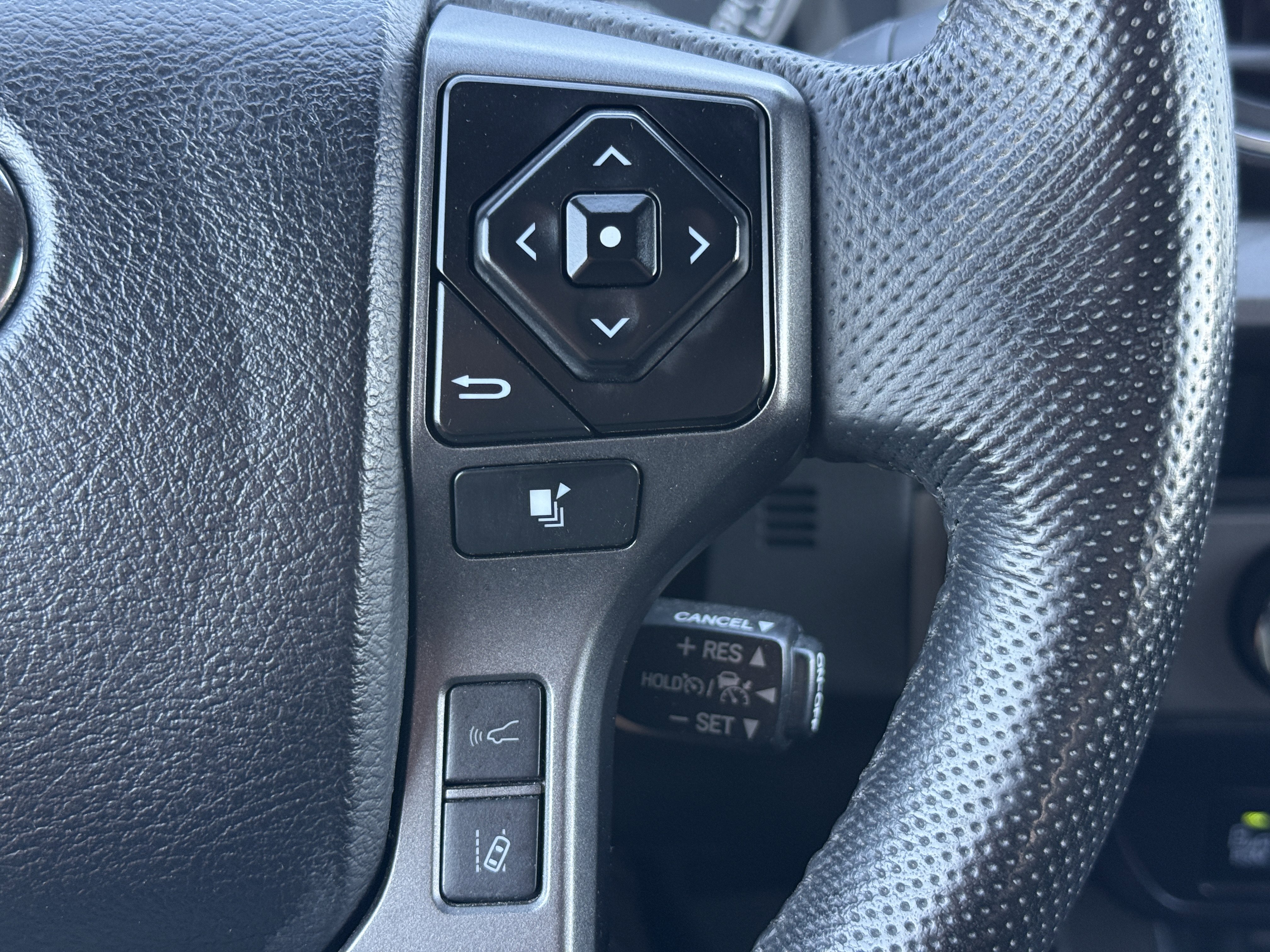 Used 2023 Toyota Tacoma TRD Pro image 32