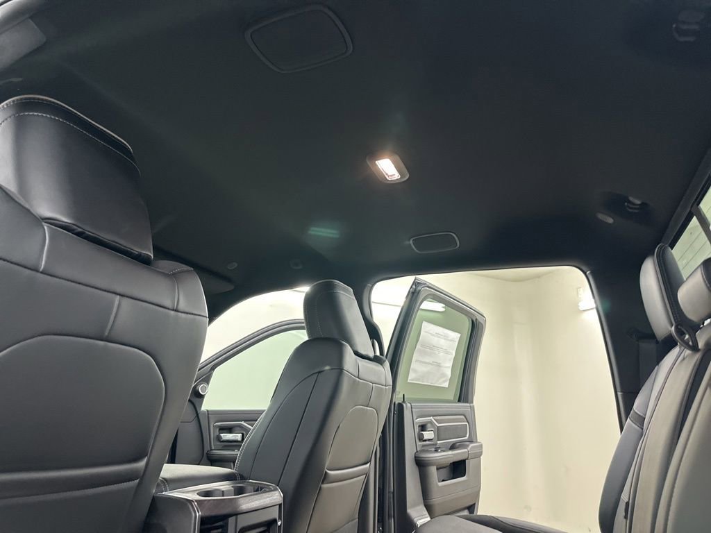 New 2026 RAM 2500 Laramie AWD/4WD image 25