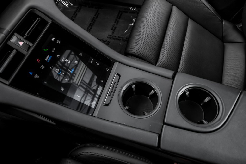 Used 2022 Porsche Taycan image 34