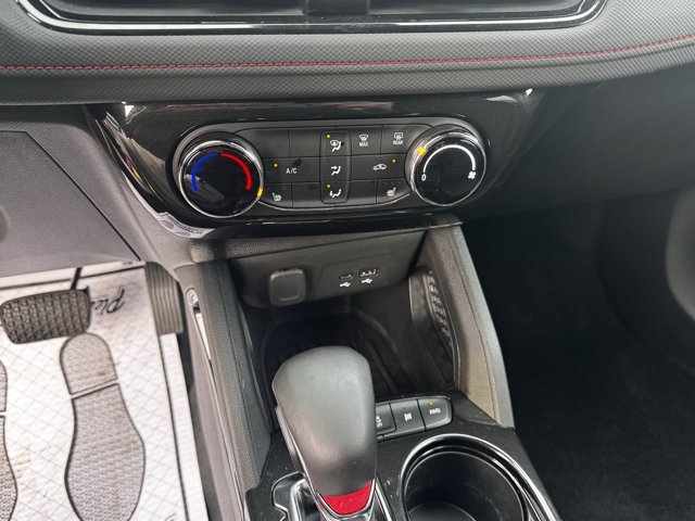 Used 2024 Chevrolet TrailBlazer RS w/ Driver Confidence Package image 18
