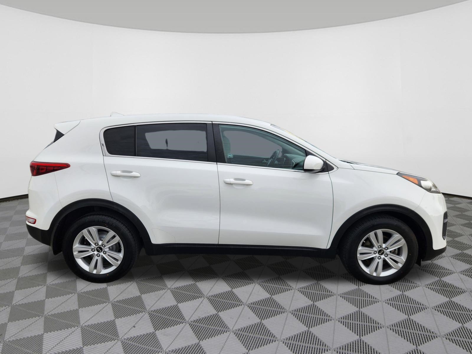 Used 2017 Kia Sportage LX FWD image 6