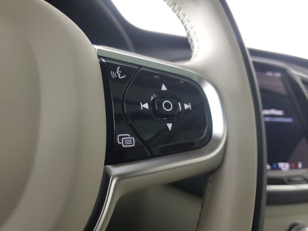Certified 2025 Volvo XC90 B5 Core w/ Protection Package AWD/4WD image 25
