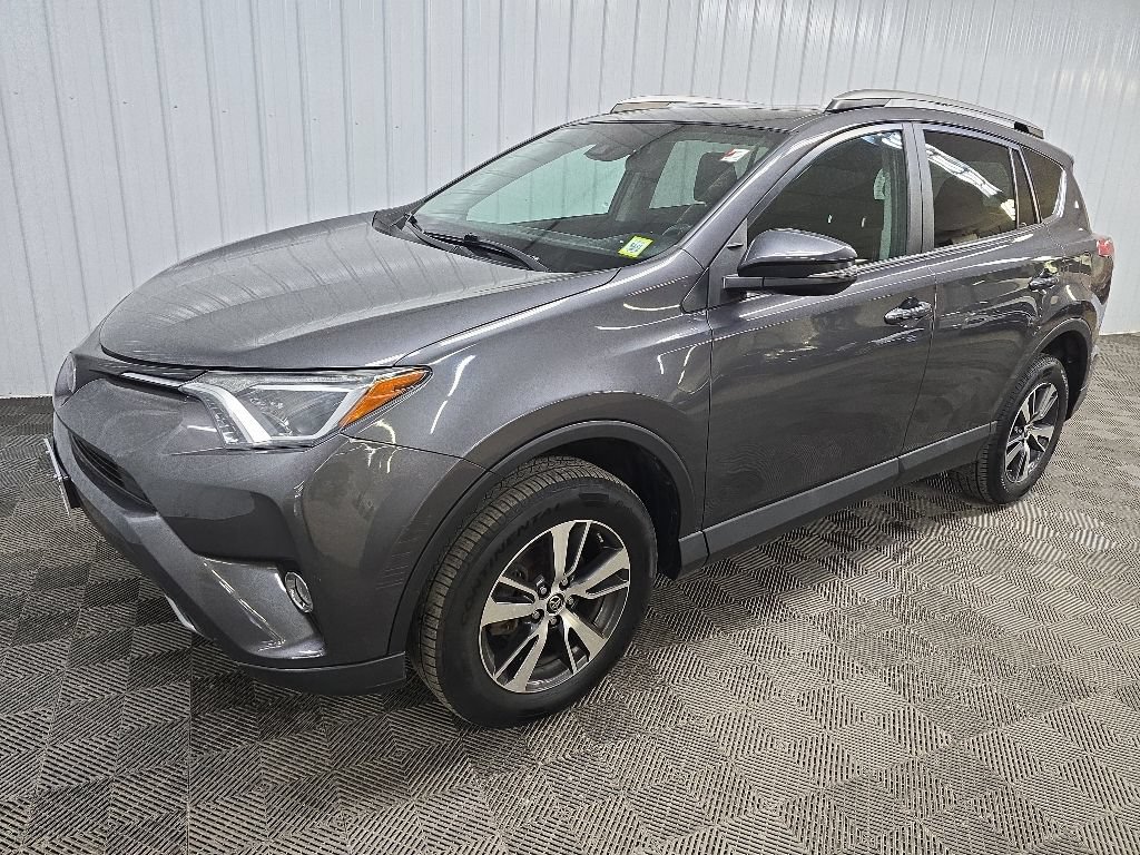 Used 2018 Toyota RAV4 XLE w/ Plus Extra Value Package AWD/4WD image 8