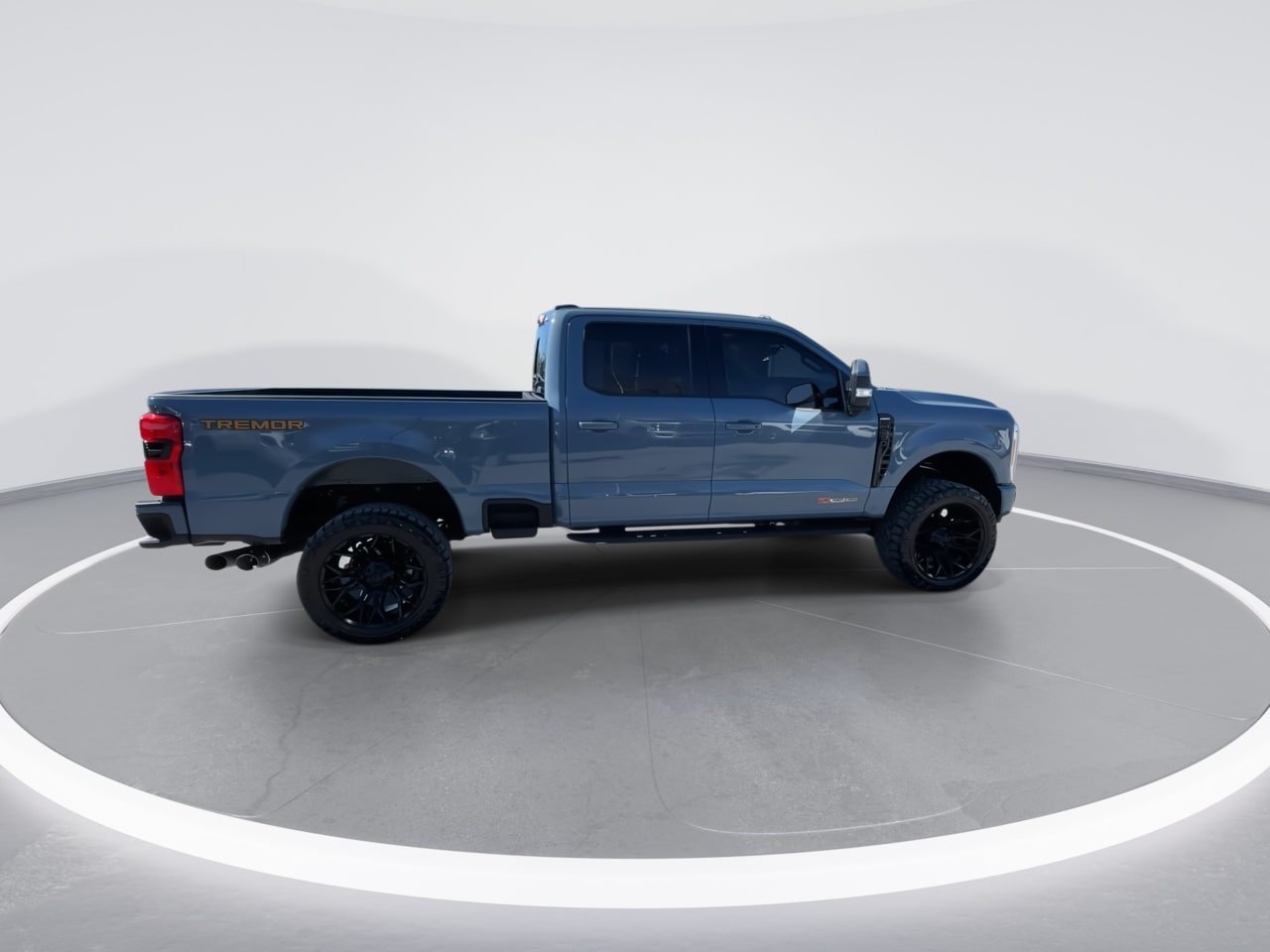 Used 2023 Ford F250 Lariat w/ Lariat Ultimate Package AWD/4WD image 21