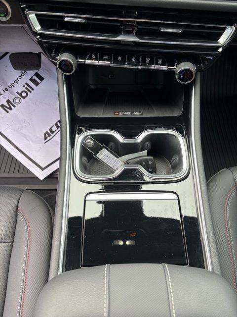 Used 2024 Chevrolet Traverse Z71 w/ Enhanced Driving Package image 17