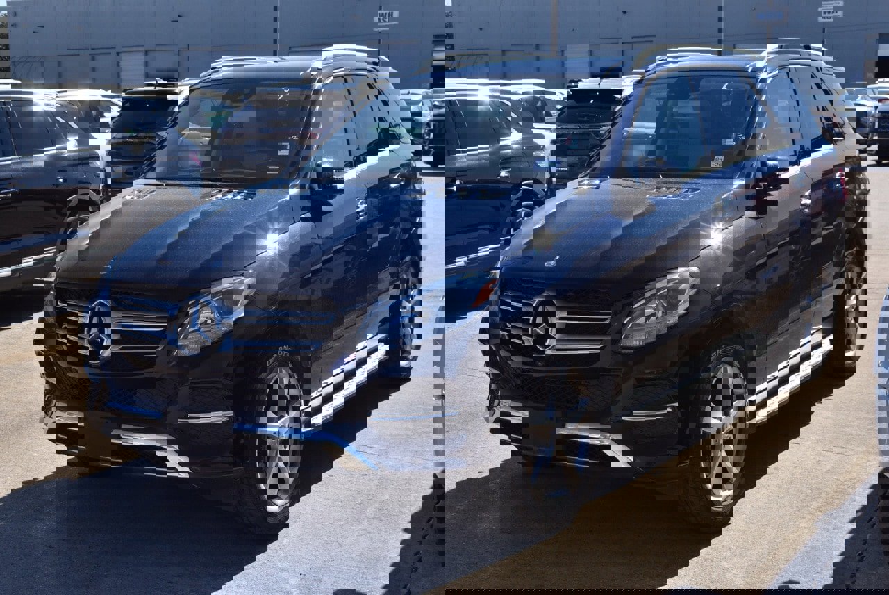 Used 2017 Mercedes-Benz GLE 350 4MATIC image 1