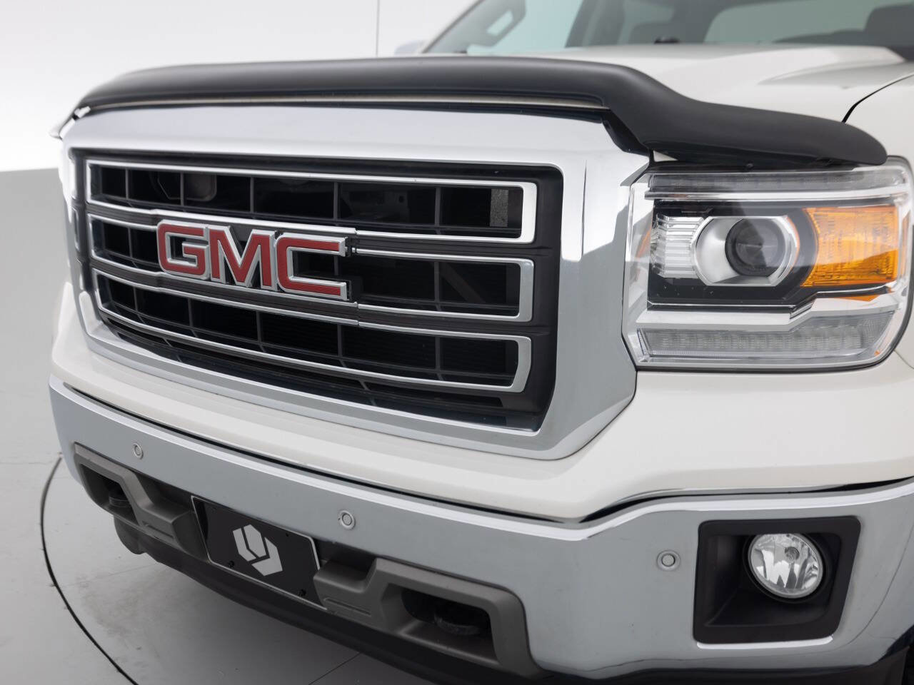 Used 2014 GMC Sierra 1500 SLT w/ SLT Crew Cab Value Package AWD/4WD image 16