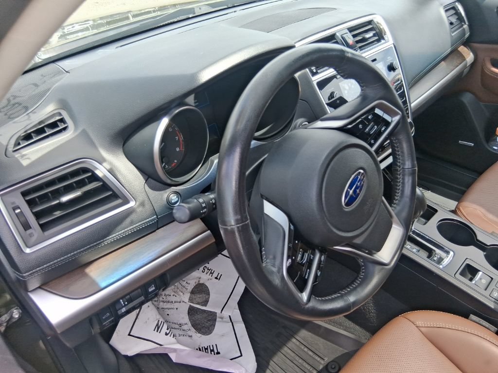 Used 2019 Subaru Outback 3.6R Touring AWD/4WD image 11