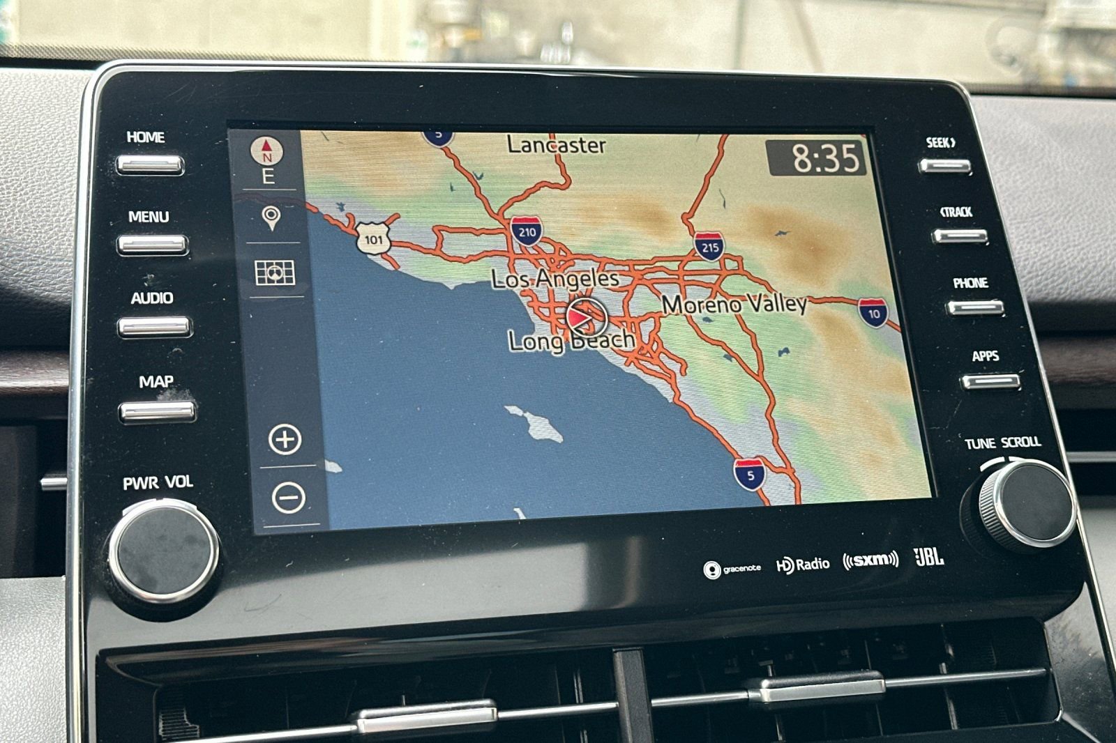 Used 2019 Toyota Avalon Limited image 25