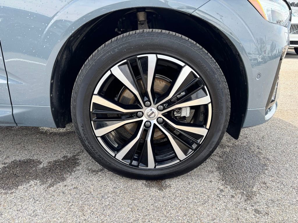 Used 2023 Volvo XC60 B5 Plus w/ Climate Package AWD/4WD image 32