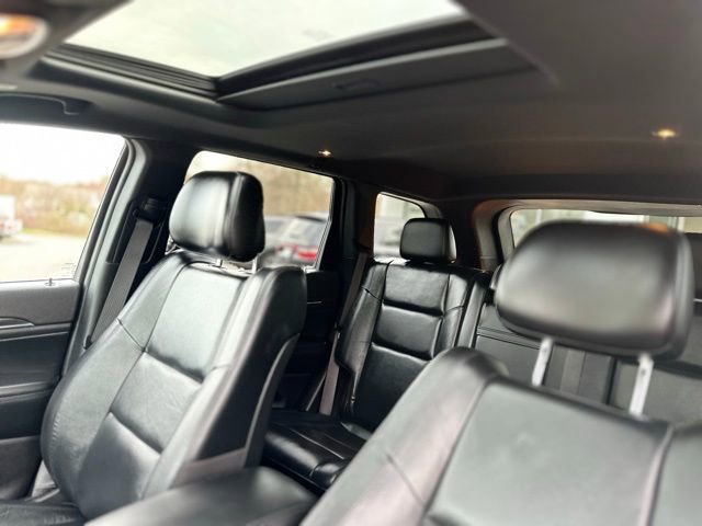 Used 2022 Jeep Grand Cherokee Limited AWD/4WD image 11