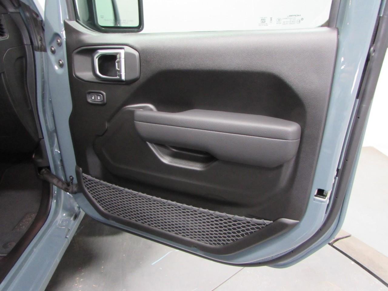 New 2026 Jeep Gladiator Sport AWD/4WD image 16