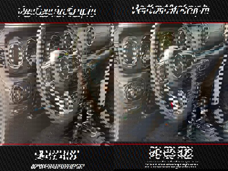 Used 2023 Jeep Wrangler Unlimited Sahara image 9