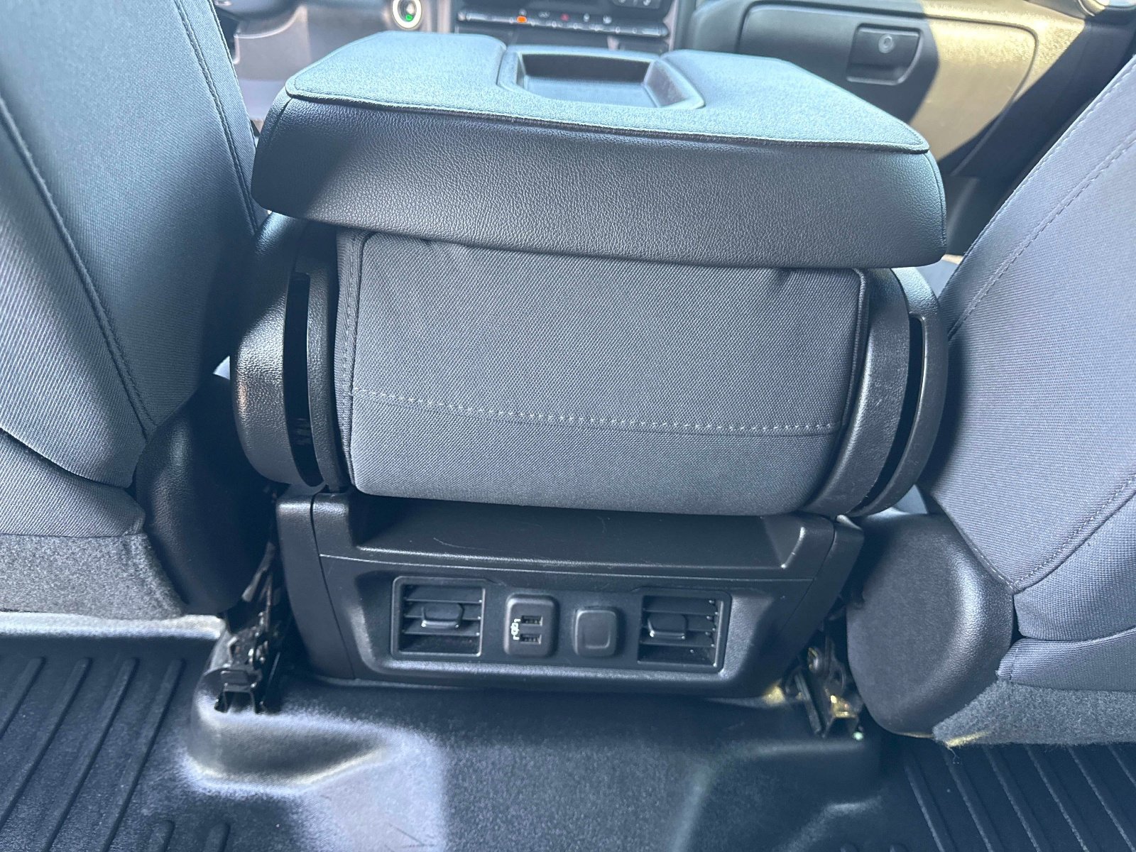 Used 2019 Chevrolet Silverado 1500 LT w/ All-Star Edition image 13