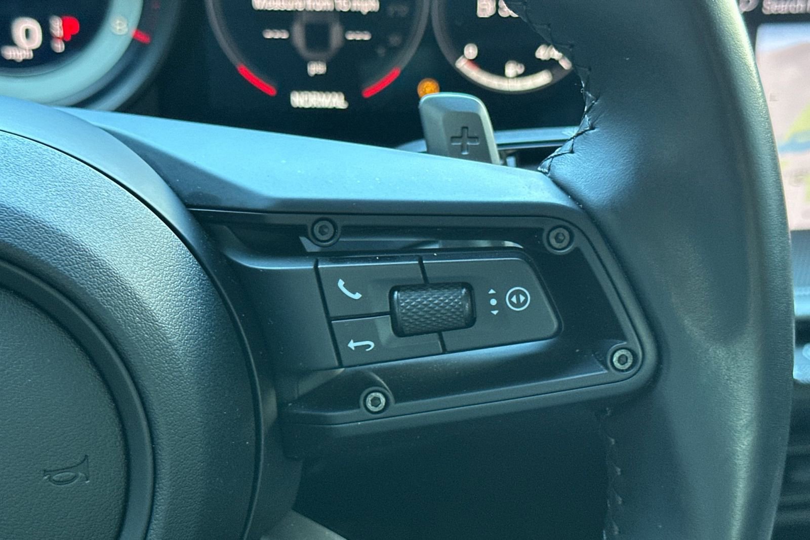 Certified 2022 Porsche 911 Carrera image 30