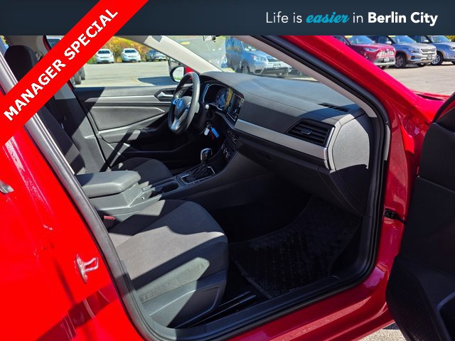 Used 2021 Volkswagen Jetta S image 11