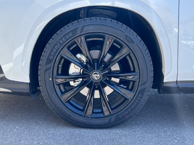 Used 2022 Lexus NX 450h+ F Sport w/ Vision Package AWD/4WD image 11