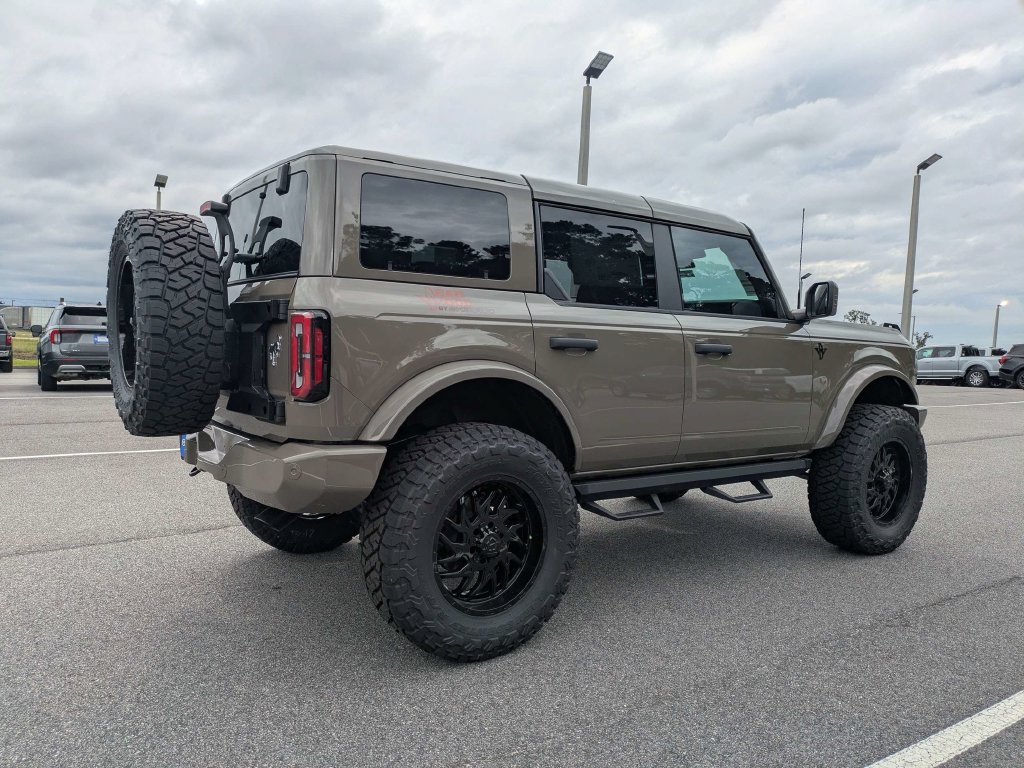 New 2026 Ford Bronco Outer Banks AWD/4WD image 4