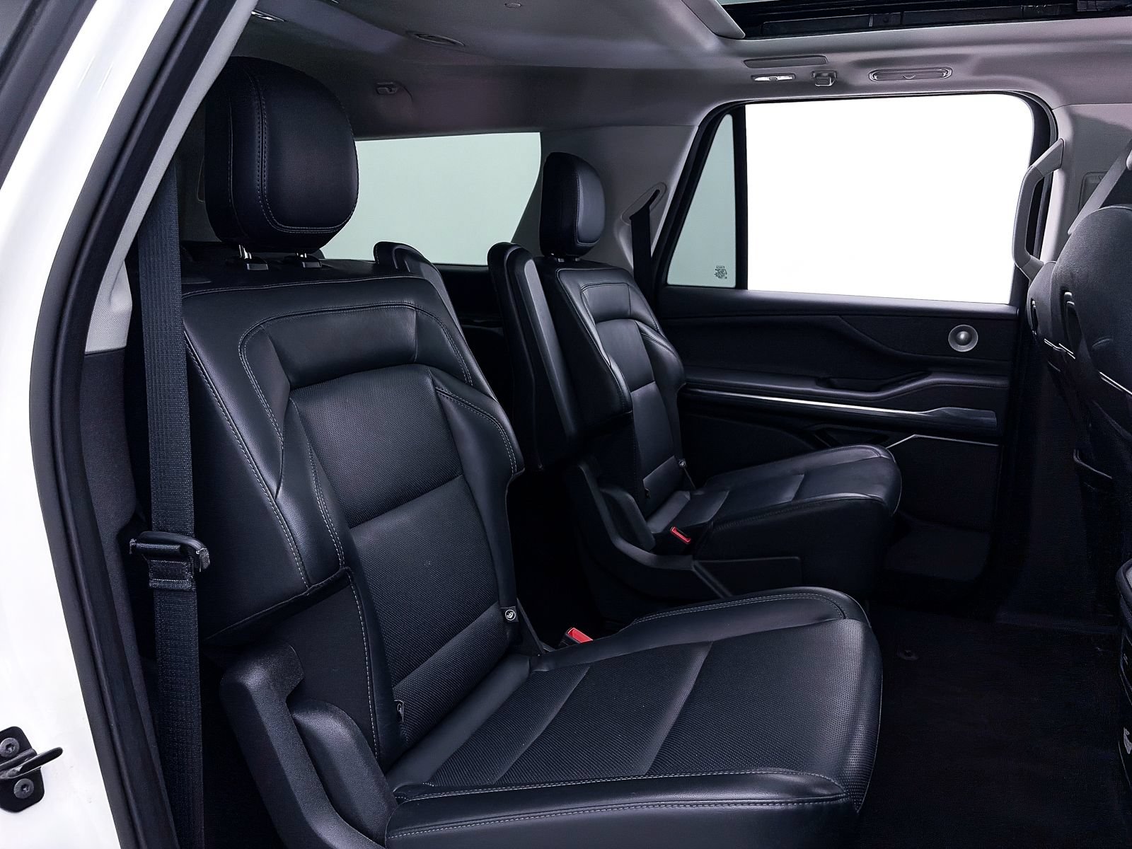 Used 2025 Lincoln Navigator L Reserve AWD/4WD image 45