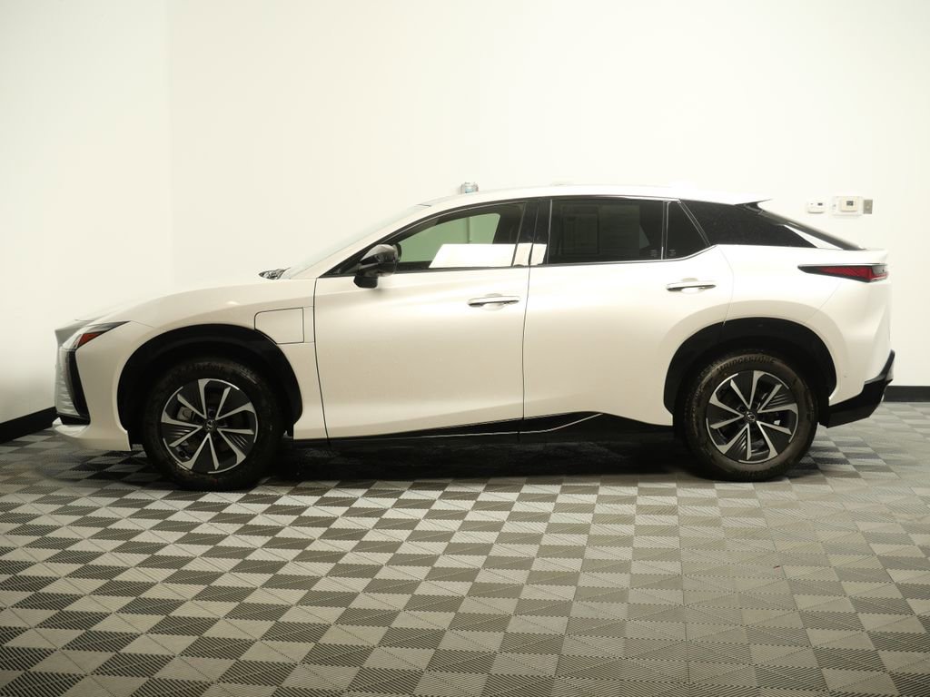 Certified 2023 Lexus RZ 450e Premium w/ Technology Package image 5