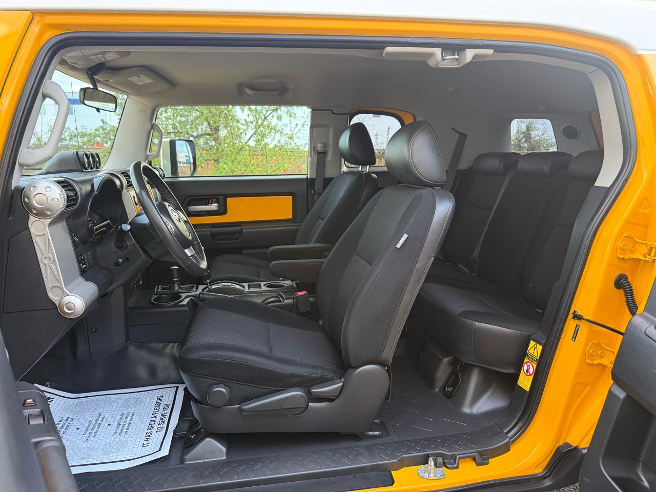 Used 2007 Toyota FJ Cruiser 4WD image 16