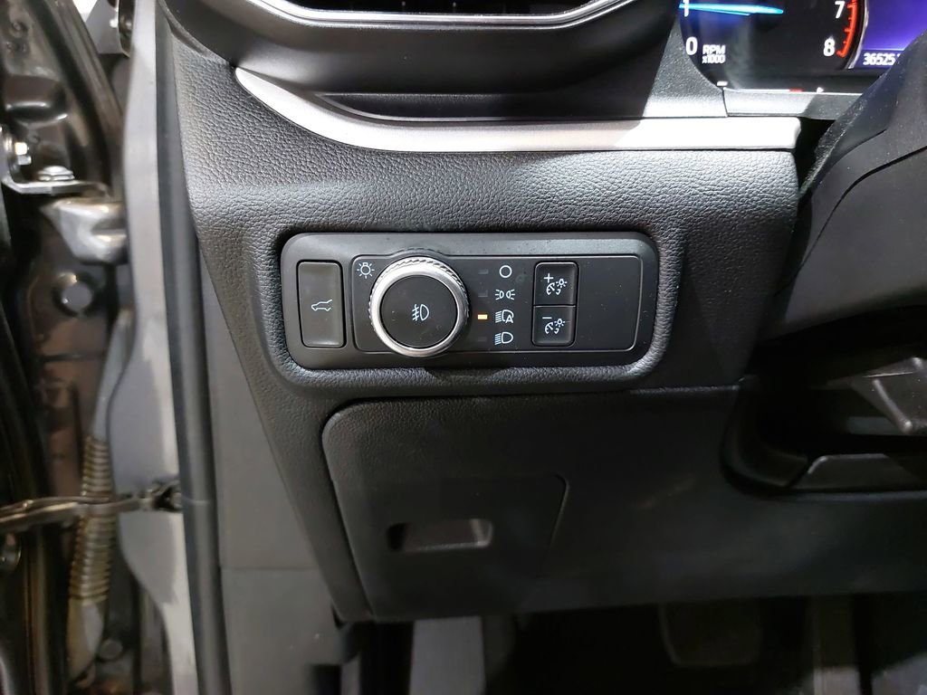 Used 2021 Ford Explorer XLT w/ Equipment Group 202A RWD image 27