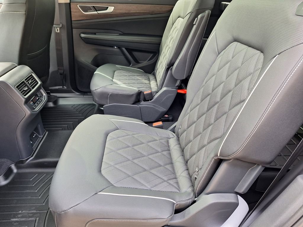 New 2026 Volkswagen Atlas SEL Premium R-Line image 24