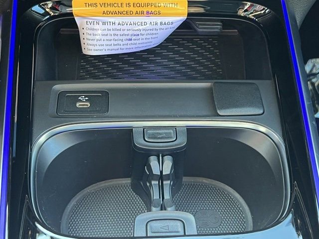 Used 2024 Mercedes-Benz GLB 250 image 27