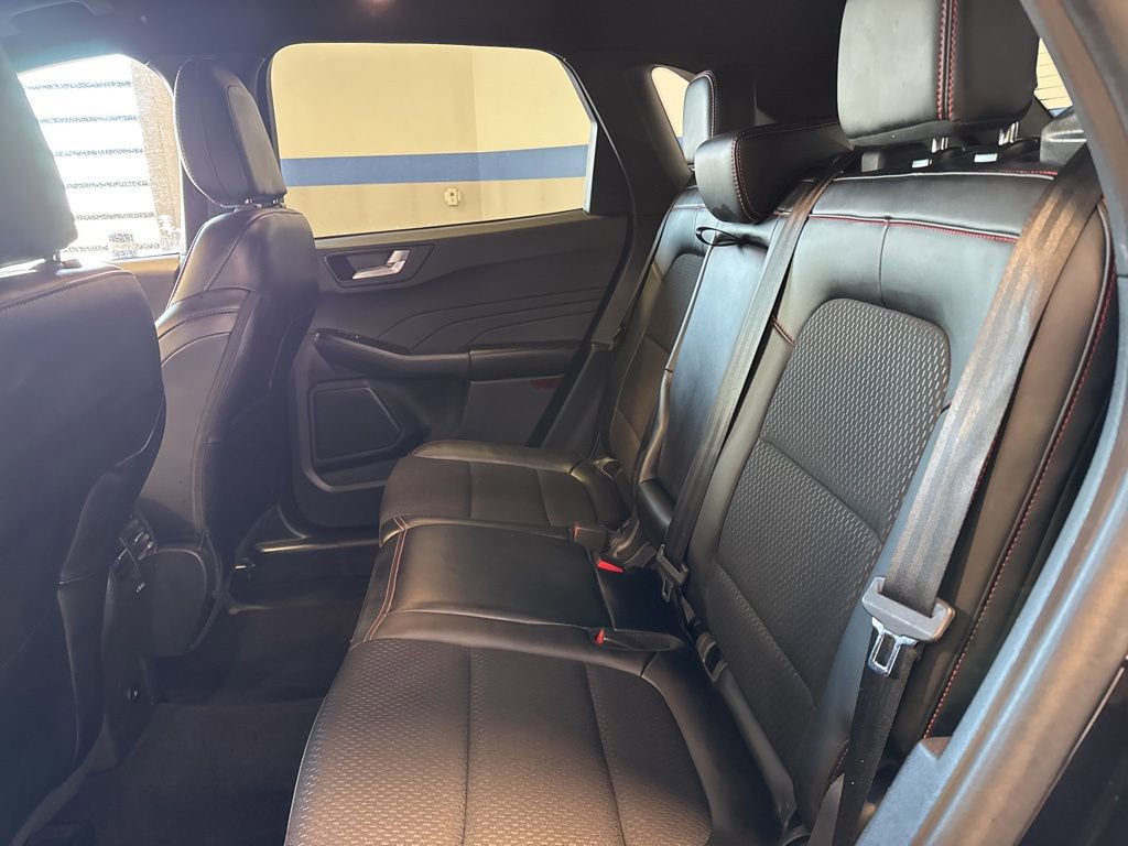 Used 2025 Ford Escape ST-Line AWD/4WD image 25