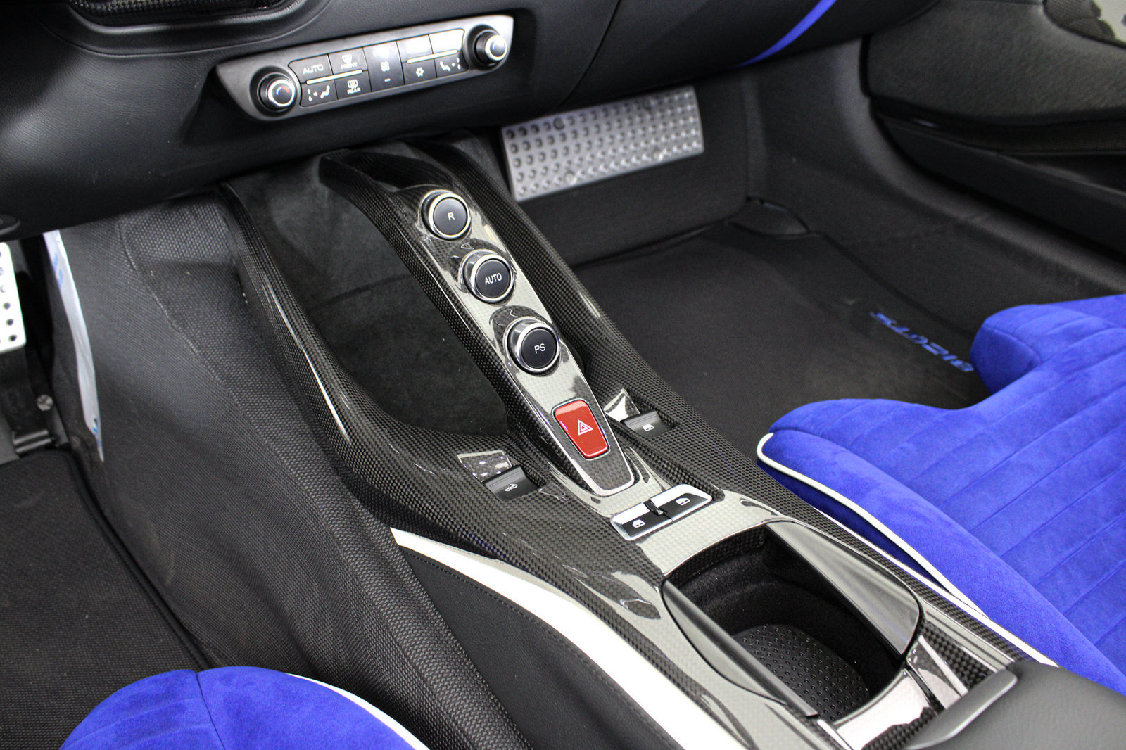 Certified 2022 Ferrari 812 GTS RWD image 84