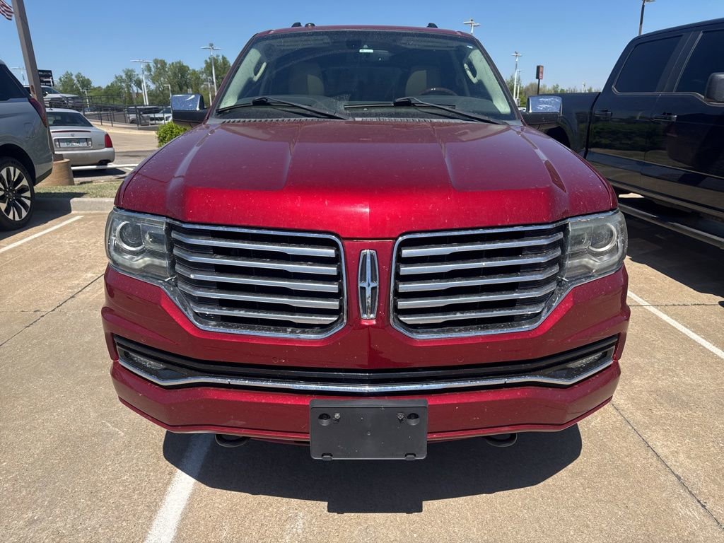 Used 2015 Lincoln Navigator 4WD w/ Equipment Group 101A Reserve image 2