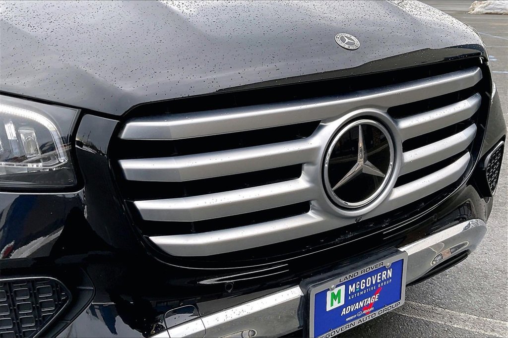 Used 2024 Mercedes-Benz GLS 450 4MATIC image 34