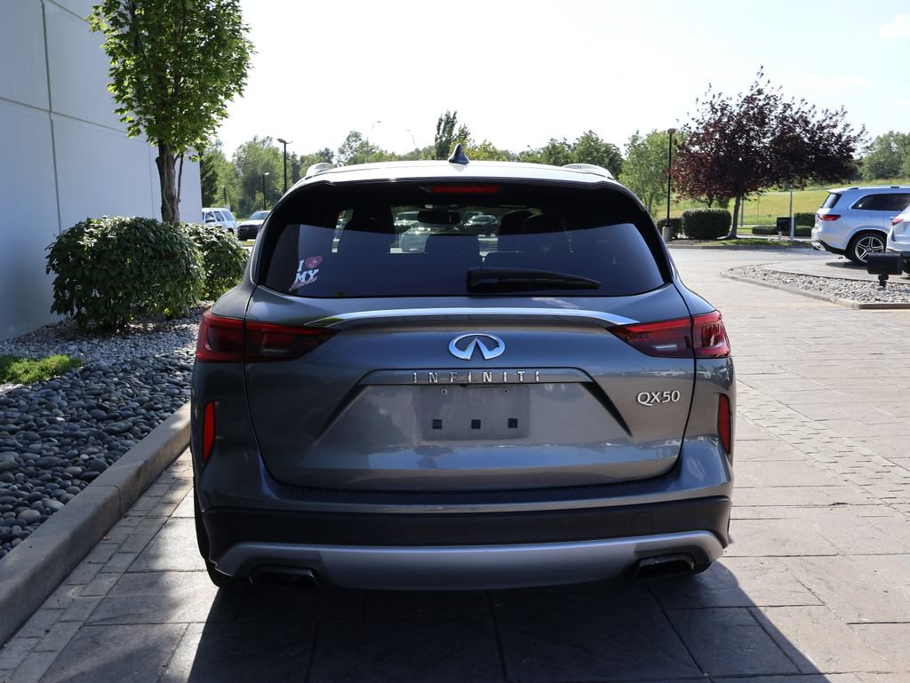 Used 2019 INFINITI QX50 Essential w/ Sensory Package AWD/4WD image 7
